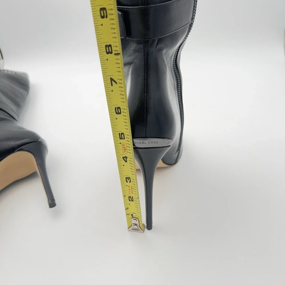 Michael Kors Black Leather Knee High Stiletto Boot Pointed Toe Zipper 9.5M